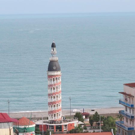 Real Palace 18 Pirosmani Apartment Батуми Екстериор снимка