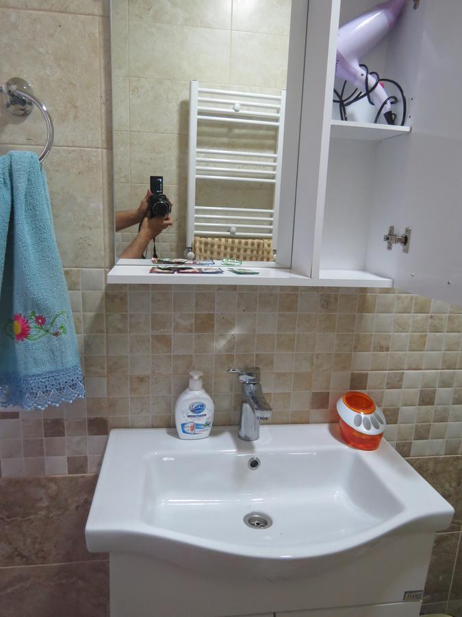 Real Palace 18 Pirosmani Apartment Батуми Екстериор снимка