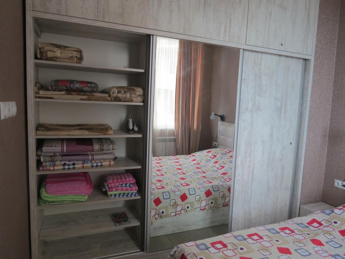 Real Palace 18 Pirosmani Apartment Батуми Екстериор снимка